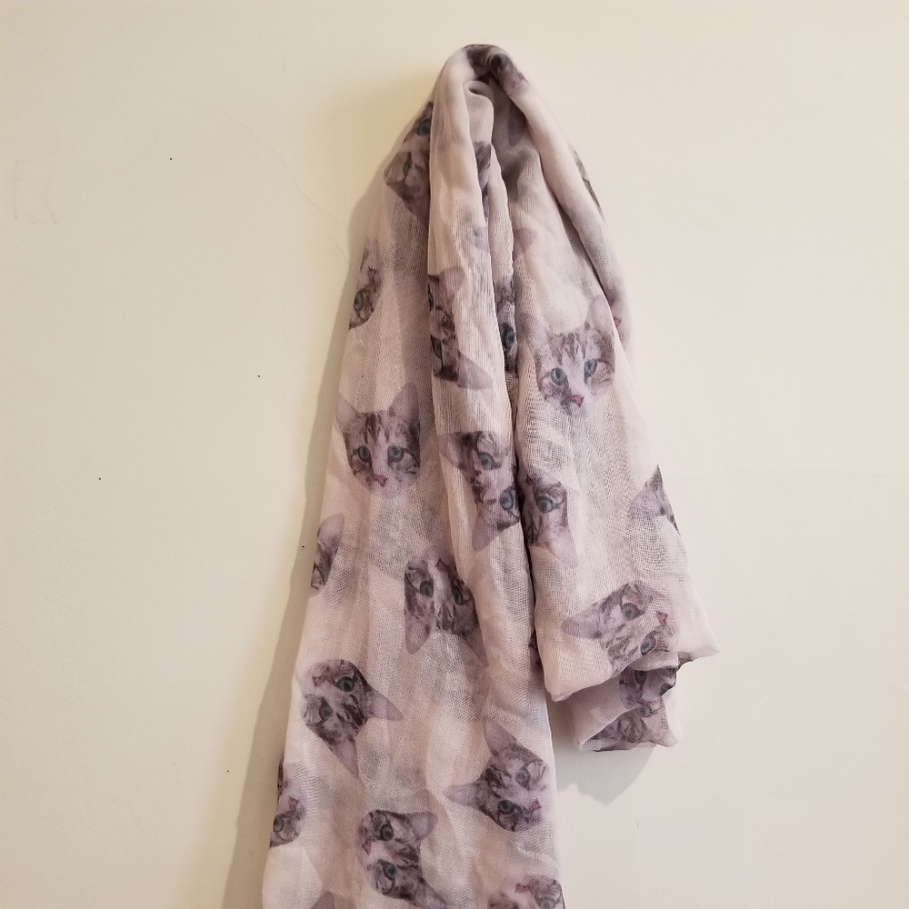Divided Cat Scarf
